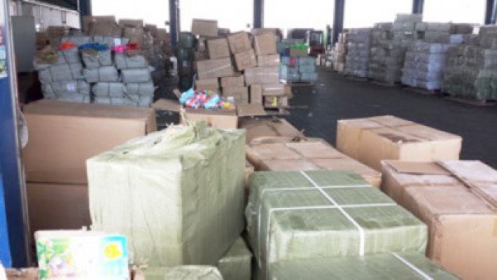 Mărfuri contrafăcute şi nedeclarate în valoare de aproximativ 280.000 euro, reţinute de inspectorii vamali